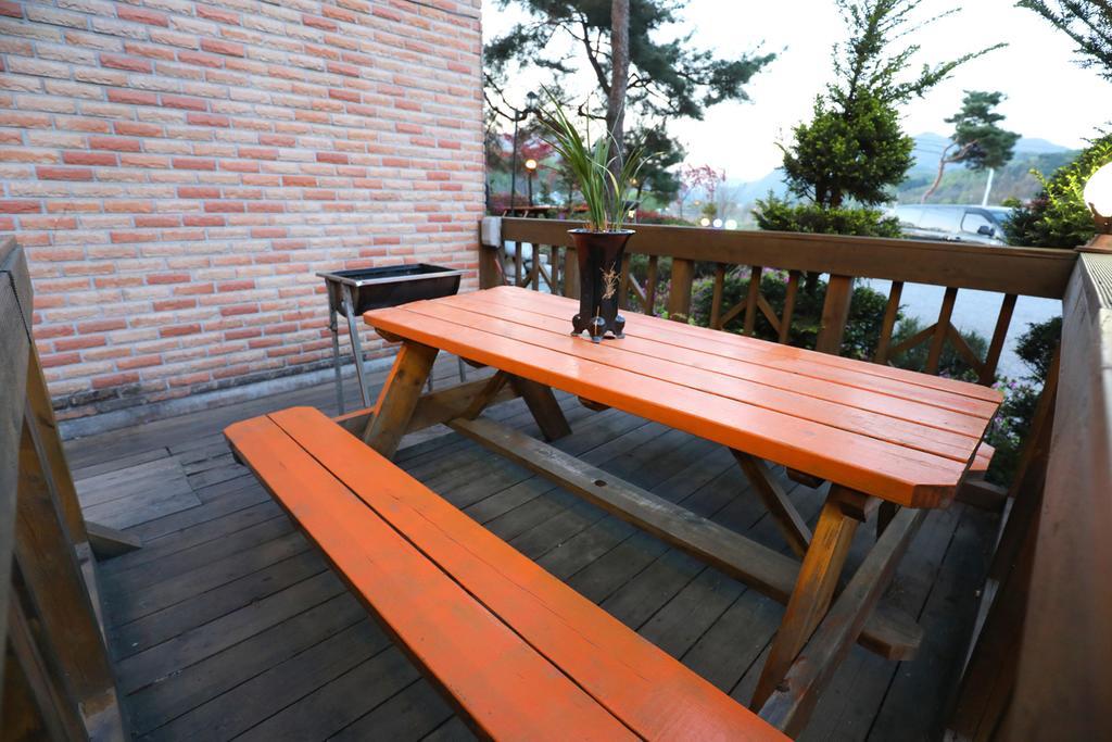 Yeowoogneul Pension Chuncheon Dış mekan fotoğraf