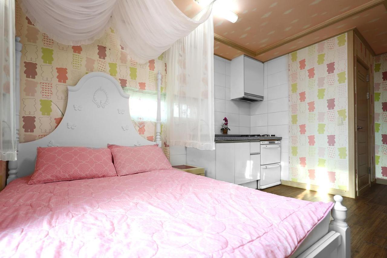 Yeowoogneul Pension Chuncheon Dış mekan fotoğraf